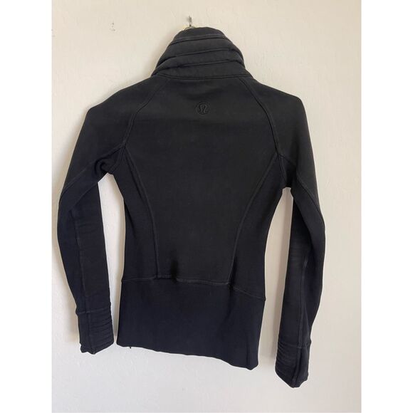 LULULEMON ATHLETICA Radiant Jacket II Size 2 - Picture 3 of 6